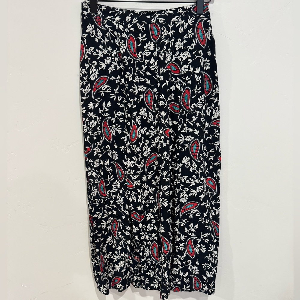 Vintage New Frontier Black and Red Paisley 90s Western Boho Midi Skirt Size M